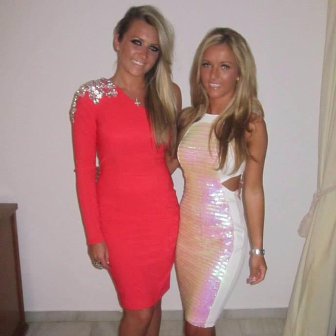 girlsbabesgirls's tweet photo. Day and night #facebookfitties #bikinisluts #cumwhores http://t.co/56aN1Zdf8b