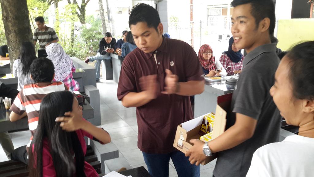 Terimakasih teman2 FEB UNMER Malang yg telah mendukung EFC Satria Merdeka we salute you...