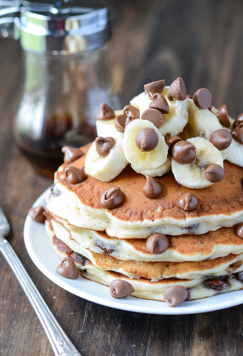 YummyImages's tweet photo. Chocolate Chip Banana Pancakes http://t.co/gsrvVabgqv