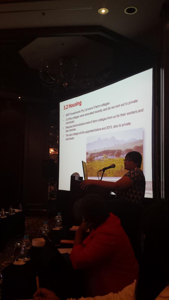 StellWineRoute's tweet photo. Ilse Ruthford from Compagniesdrift in Stellenbosch sharing ideas with attendees of Women in Agriculture session. http://t.co/fnZXaxKeAs