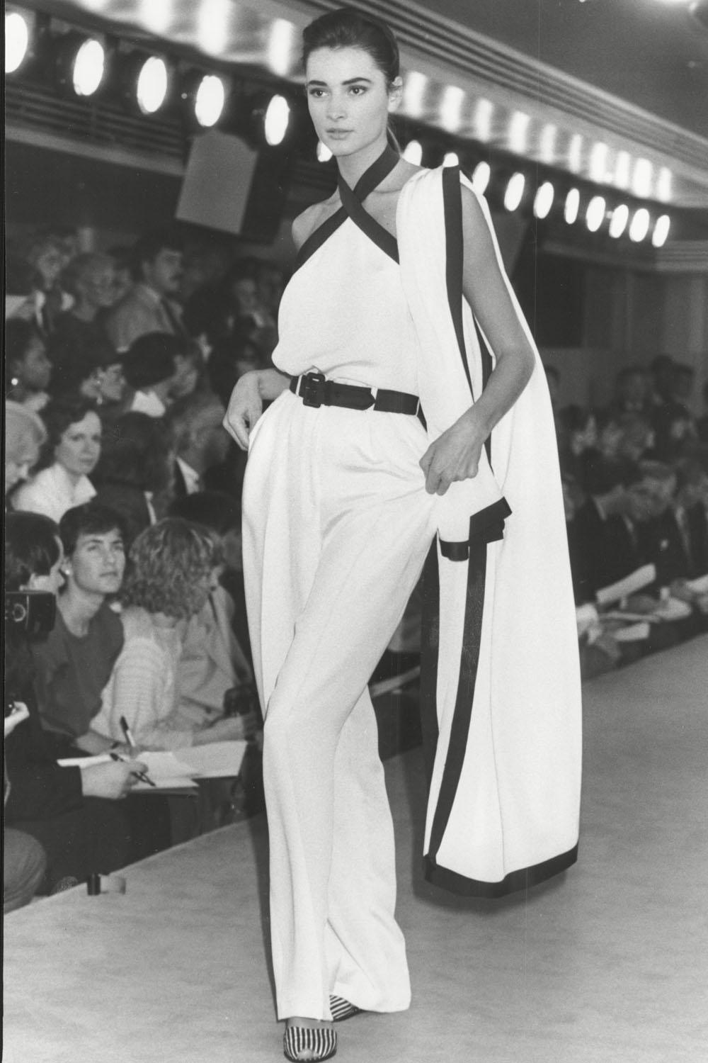 Happy Birthday to the master of minimalism, Calvin Klein! Were still loving your work... 