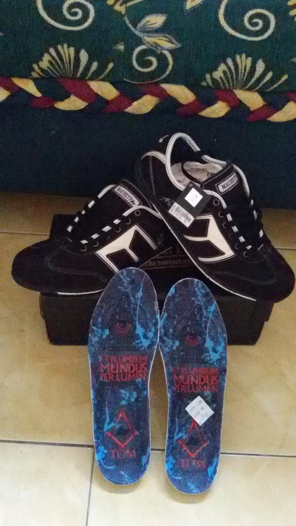 macbeth tom delonge brighton