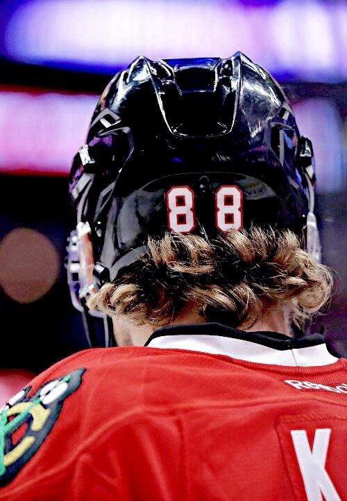 OMG!Today is Patrick Kane ( )birthday happy birthday babe               