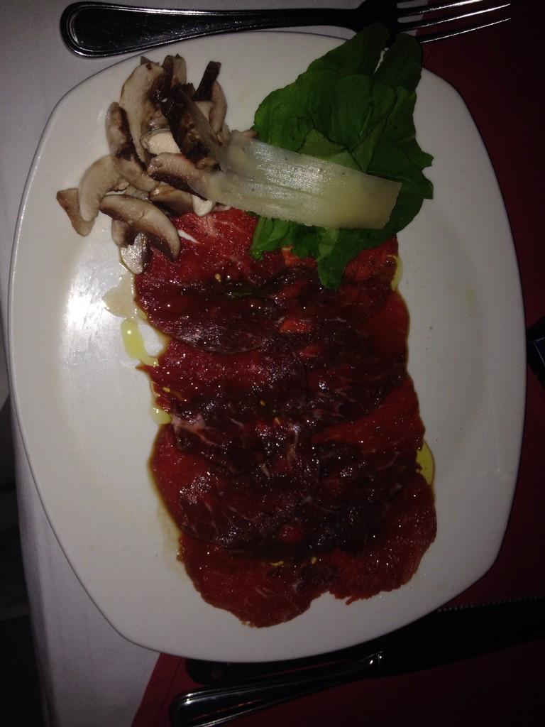 KimSonderen's tweet photo. Dinner at Ultimo http://t.co/1EZxB5e7xg