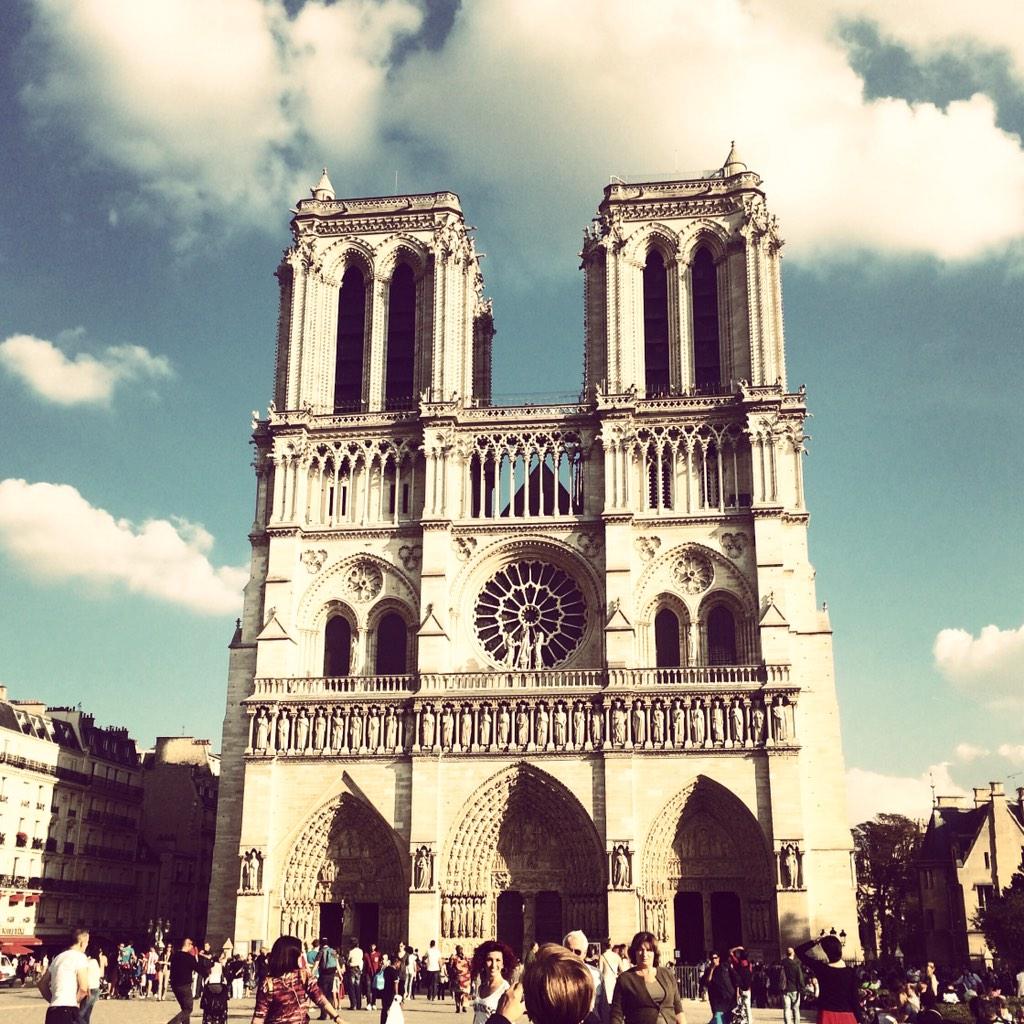 J_AdoreParis's tweet photo. Cathédrale Nôtre-Dame de Paris, France.
Day: http://t.co/ouCsBf2FPY
Night: http://t.co/HLfm80n753 http://t.co/rize9NXWID