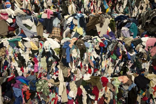 ClosetsToCash's tweet image. Our groups recycle 1000's of pounds of clothing each week with ClosetsToCash.com.When are you going to do start?