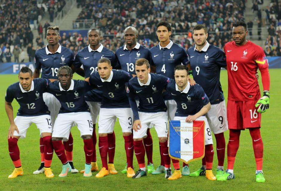 layvinkurzawa's tweet image. 1ère titularisation et 1ère victoire contre la Suède, content malgré la blessure🇫🇷 #FRASUE #OKLM #MerciPourVostousMsg