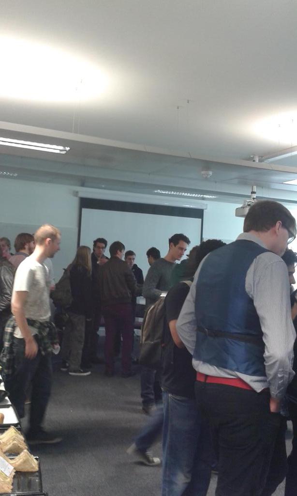 _LouDrake_'s tweet photo. @investhampshire r here at the first @SouthernIGN event. Kicking off the #southernIGN network #indiegames @GEWUK http://t.co/RIPIYbk1lc