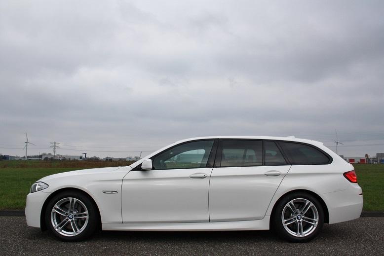 BMW 525d 3.0d F11 M Sportpakket Alpinweiss 3 Navi prof Xenon Vol opties Bouwjaar 05-2011 mdjautos.nl/aanbod/bmw-525…