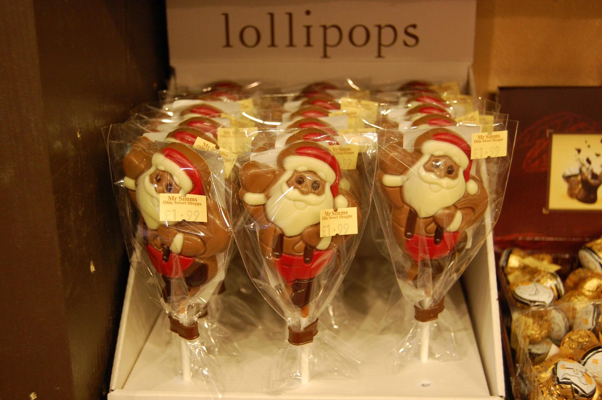 MrSimmsStAlbans's tweet photo. Belgian chocolate belfine lollies- sooo tasty and cute. We're getting in the Christmas mood... http://t.co/X8kL7TqDNa
