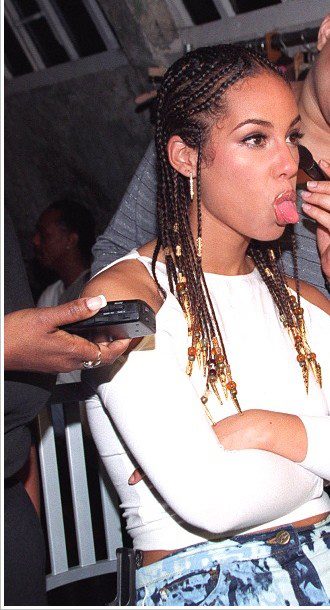 Quoting_AliciaK's tweet photo. We Love Alicia Keys facial Expressions... http://t.co/orjyab1g3Z