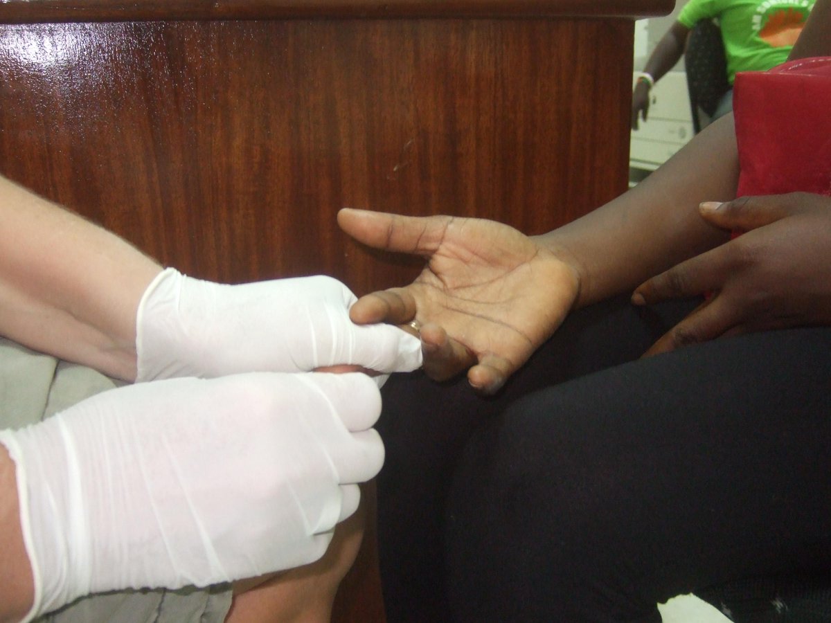 AttersKay's tweet image. Church in #Dagenham offers HIV testing for Africans bit.ly/1xUxyAW