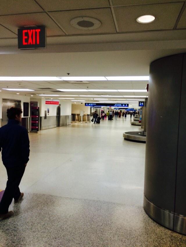 drive_express's tweet image. Mia airport-quiet