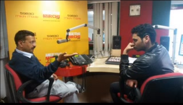 AamAadmiParty's tweet image. @ArvindKejriwal in an exclusive interview at @mirchi983fm.

#MirchiDialogue
#MufflerMan

youtube.com/watch?v=y_VucL…