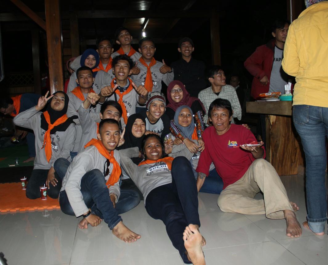 WAPALAPA's tweet photo. #ThrowbackThursday 😃 http://t.co/PPPA6lnFDU