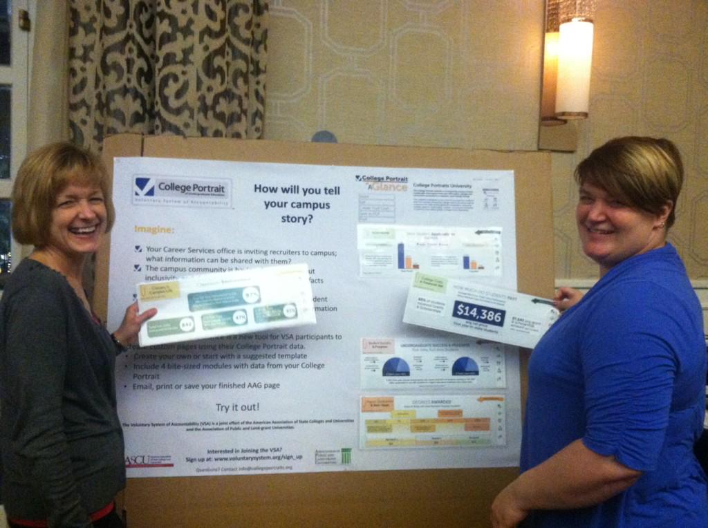APLU_GovAffairs's tweet photo. Learning about the new #CollegePortrait At A Glance - available Spring 2015 @VSAvoice #hegrc14 http://t.co/1bHSu6re9f