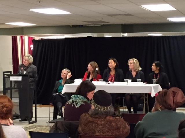 Jean_Godden's tweet photo. Pay Equity Town Hall takeaways: keep the pressure on for paid parental leave & family friendly policies #equalpaysea http://t.co/HYARrVw5MU