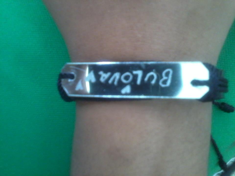 LaBulovista's tweet photo. Mireen Ahy ; Lo Que Me Regalan :3 Con El Nombre De El ♥ @Bulovasfamily @BulovaTeam http://t.co/299iIzsW5P
