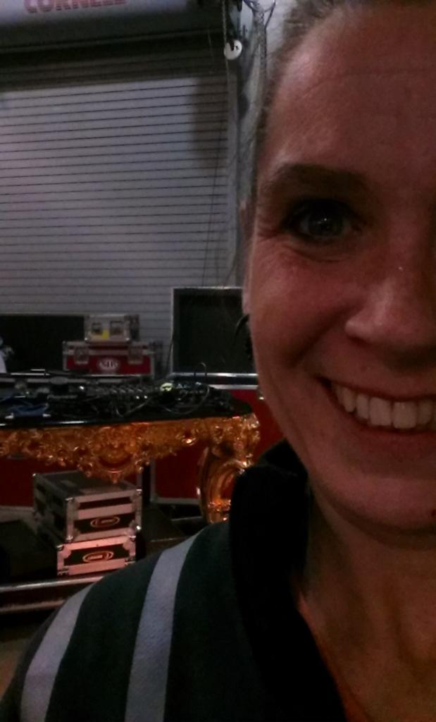 minnesotaflower's tweet image. Backstage working for Usher