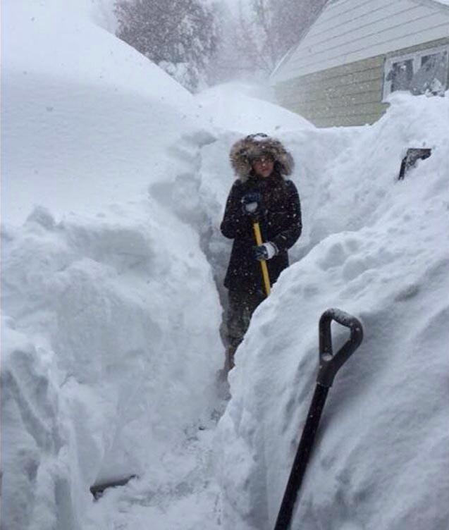 Whenthebae_'s tweet photo. #WhenTheBae says they home alone but they live in Buffalo... #Bae http://t.co/FVvYhwqNnL