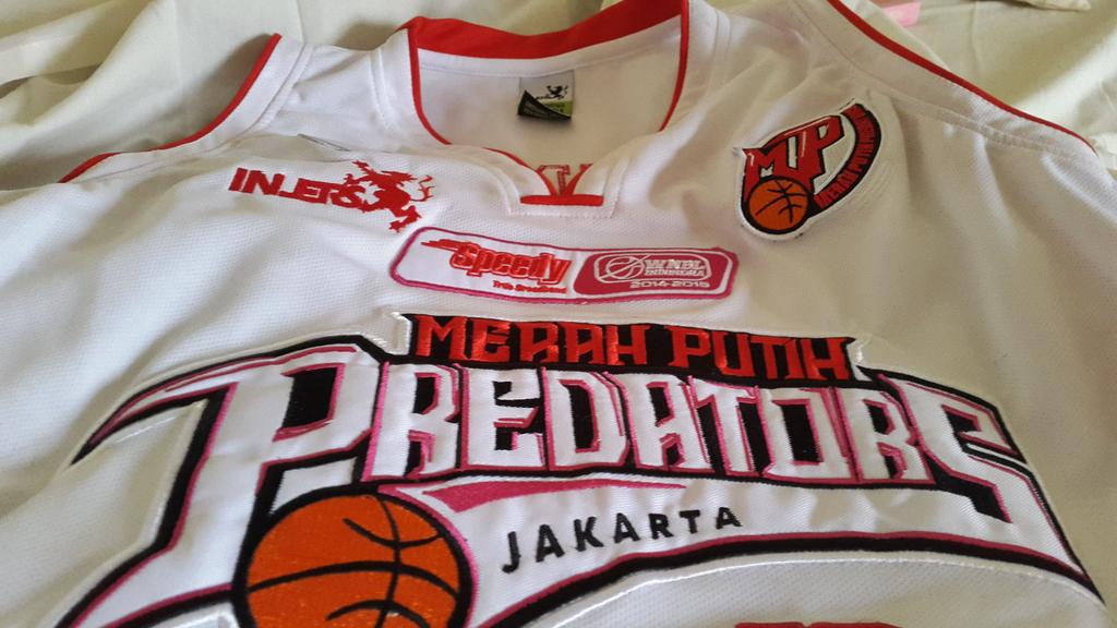 MP_Predators's tweet photo. New season.. new hope.. first game today vs Tomang Sakti. 2pm. Hall a senayan #JakartaSeries keep focus!! http://t.co/OJoZpSfcaq