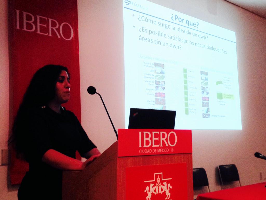 itSMFmx's tweet photo. Laura García hablando sobre #DataAnalytics #itSMF_MEX http://t.co/cCLAP3ulHl