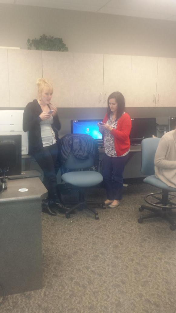 davinaeliz's tweet image. Tweeting the tweeters! @bmgollinger @1kajohnson #edtechcontest #gsdetep