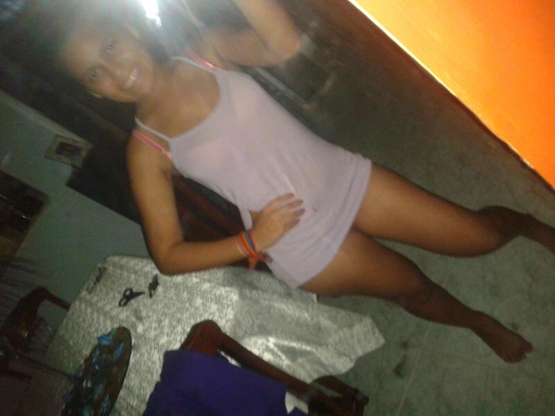 Lo que esta pendejita de 19 años me envia.!