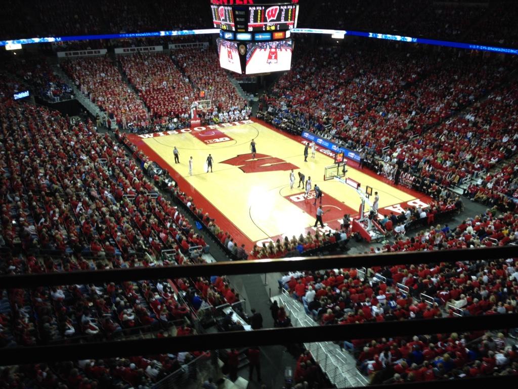 dbaggot3's tweet photo. This game is too crazy http://t.co/7e1H8uAZc3