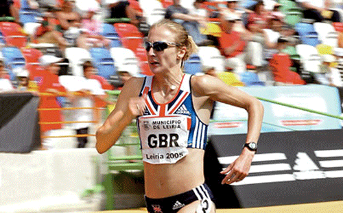 runnersworld's tweet photo. Running short races can lead to faster finishes for longer ones. http://t.co/mQM3xCuNq3 #runningtips http://t.co/G3iOlmAjpq