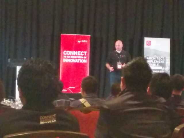 jbossDevoxx's tweet image. Tweet a meme #Devoxx #RHTDX #76