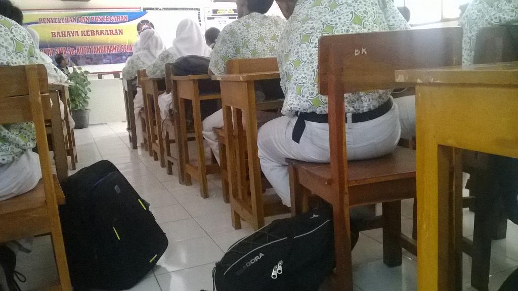 Milimeter15_'s tweet photo. Seminar xmia4 &amp; xmia5 http://t.co/lZeGlbZNU3