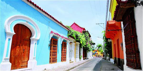 ELTIEMPO's tweet photo. Colombia, destino recomendado por Forbes y NatGeo Traveler http://t.co/sNBmJm3eqx http://t.co/o0ANQ1txhO