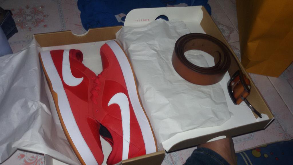 Anirut Mangeing tweet media