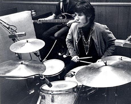 Happy 70th birthday John Densmore! Drum Solo: 