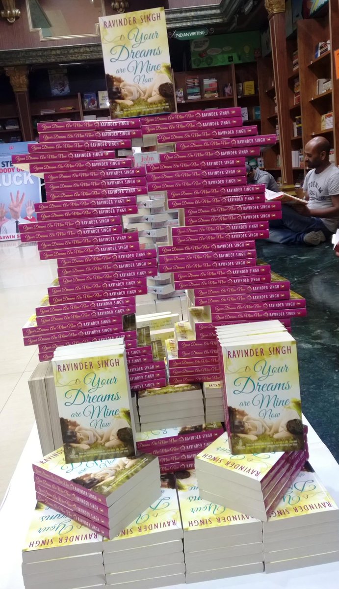 MisbuStores's tweet photo. #mountaindisplay for the special @_RavinderSingh_ 3 days to go - #Yourdreamsaremine @TheForumMallKor @PenguinIndia http://t.co/mwz3QMqc7k