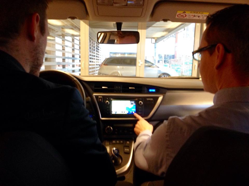 Aflevering van een práchtige #Toyota #Auris #Hybrid. #autocoach #autoadviseur swarmapp.com/c/cRm6A0gdktm