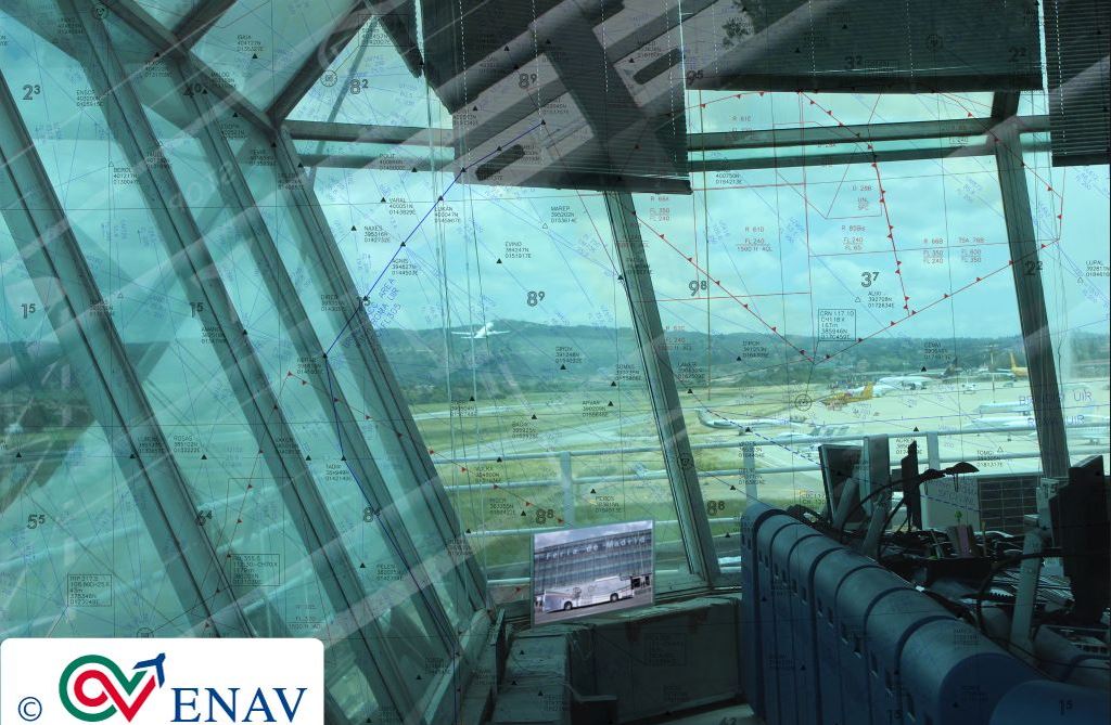 ENAVSpA's tweet photo. Landing,takeoff and route! #every phase of your #Flight safely thanks to @ENAVSpA #ourjobyoursafety http://t.co/PBBINZ9Zng