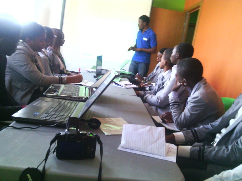 idfreemann's tweet photo. Coding party 4students opening right now on d world computer literacy day in Abuja #learncode @estherclimate http://t.co/VbKWRuzCeE