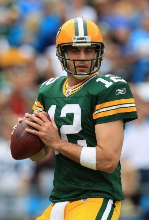 HAPPY 31st BIRTHDAY to the best QB  Aaron Rodgers youre my fav 