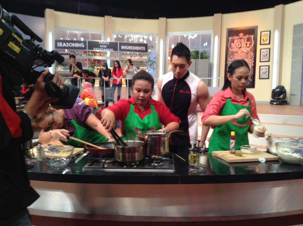 HokiKoki_RCTI's tweet photo. Tim Hijau http://t.co/Hu3c9VrZqs