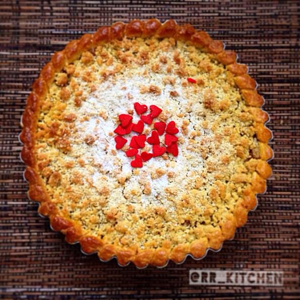 APPLE CRUMBLE TART on Medium size! Request for diabetic person. We used diabetic sugar. 🍎🍎🍎