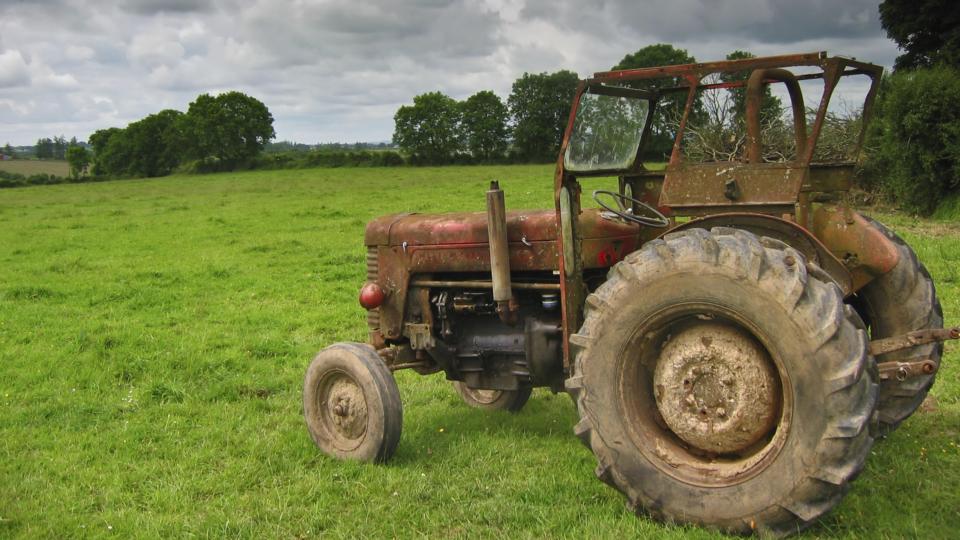 IrishTimesLife's tweet photo. Michael Harding: The lights go out on another solitary country life http://t.co/Yys0ScrxQm http://t.co/slvOKbv5Yf