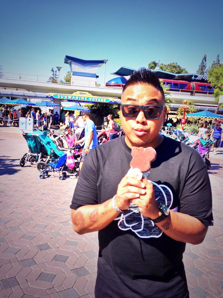 xxtiiine's tweet image. Favourite #Disney memories! #pineapplefloat #reminiscing  🍍🍦😛 @AlexHundredz