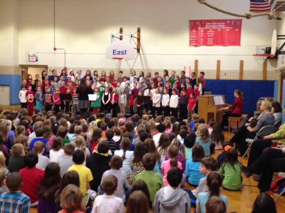 ComoParkSchool's tweet photo. Third Grade Concert at Como Park.....fantastic! http://t.co/LHeTbeKWtu