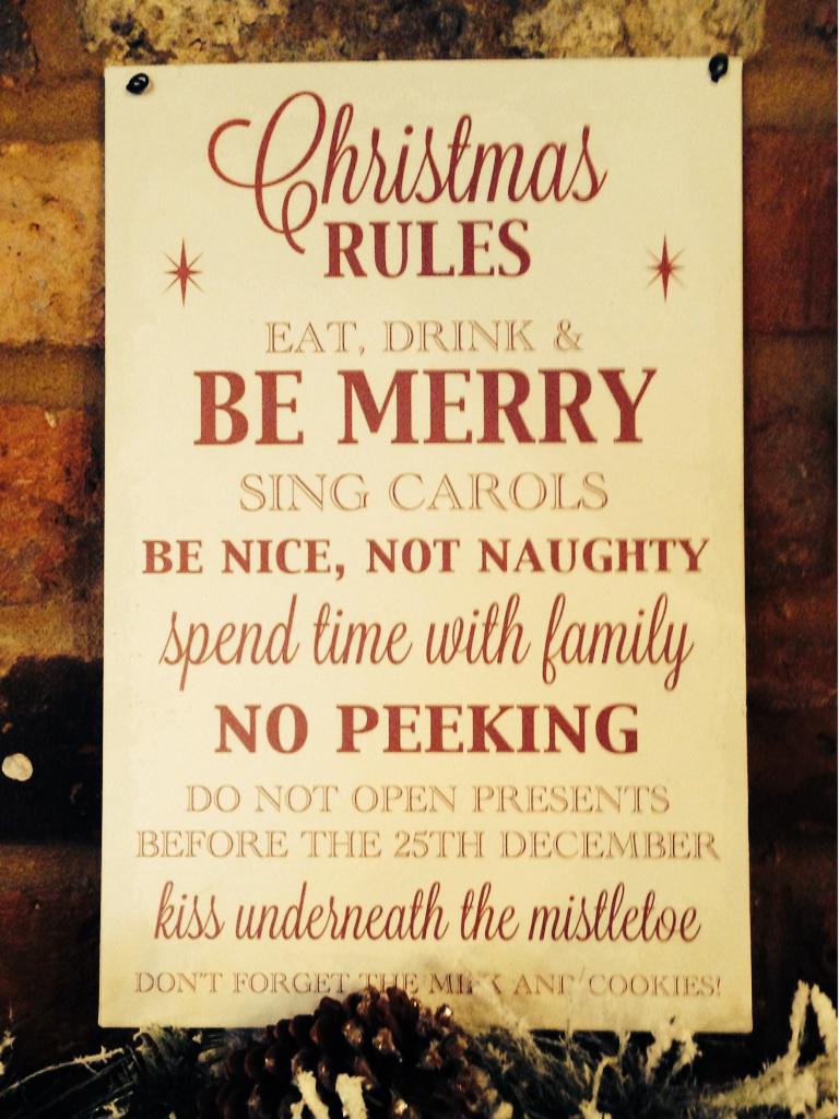 eelbrook's tweet image. A few Christmas rules #nearlychristmas #pub #fulham