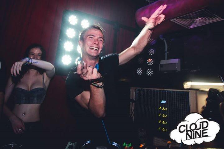 RyelandAus's tweet photo. Ryeland On Tour in Australia ❤️ #Ryeland #RyelandOnTour #EnjoyTheRyde #Melbourne #Bounce #EDM #House #CloudNine #PLUR http://t.co/sZGwmOYKwy