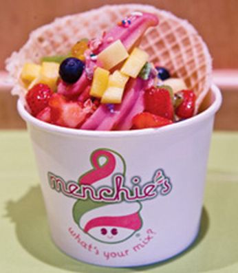 cafe_love2's tweet image. 【メンチーズ】（新宿）ロサンゼルス発フローズンヨーグルト専門店。海外セレブに人気！フローズンヨーグルト専門店厳選４店　 #カフェ
#コーヒー
#コーヒー好きの人RT
#RTした人全員フォローする