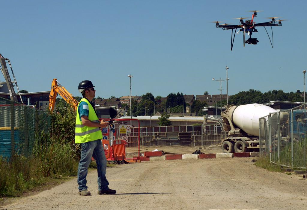 DronesEu's tweet photo. Drones are the next big thing in the construction industry... If you need info, or a Drone and Pilot get in touch http://t.co/WMYh5bb7TI