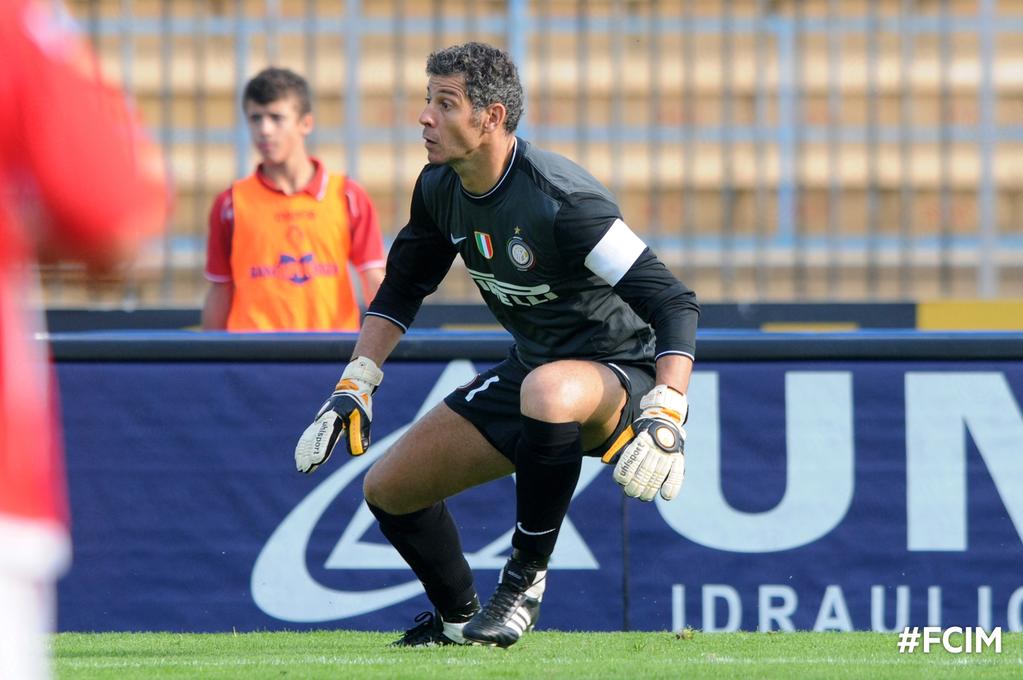 Sekali Interista, selalu Interista: Selamat ulang tahun, <a href="/ToldoFrancesco/">Francesco Toldo</a>! inter.it/ba/news/15869 #InterForever #FCIM